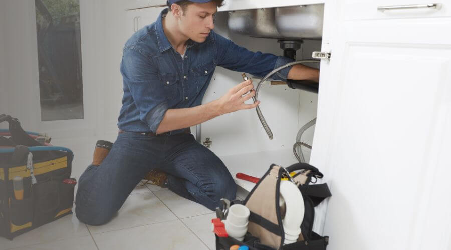 Emergency Leak Repair in Gueydan, LA
